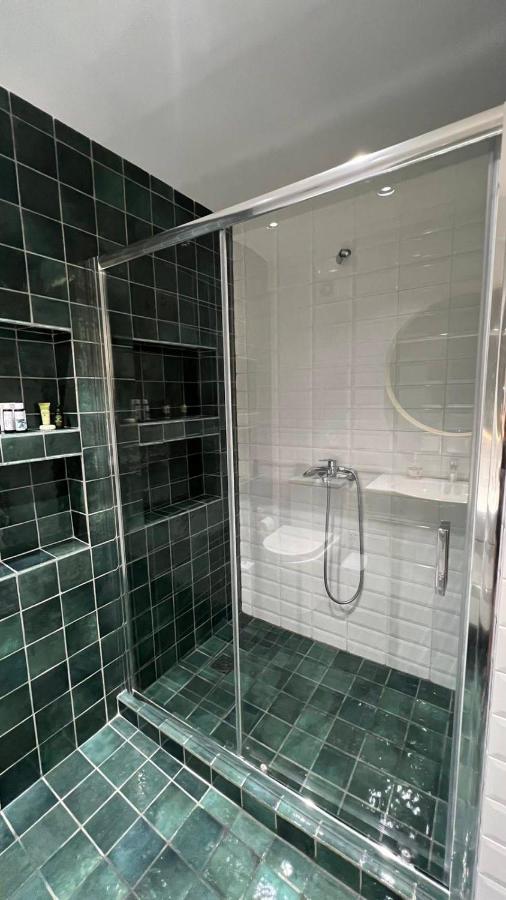 Crown Syntagma Apartment أثينا المظهر الخارجي الصورة