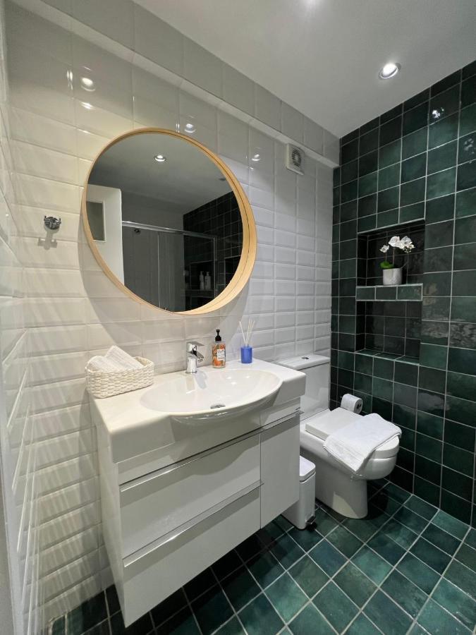 Crown Syntagma Apartment أثينا المظهر الخارجي الصورة